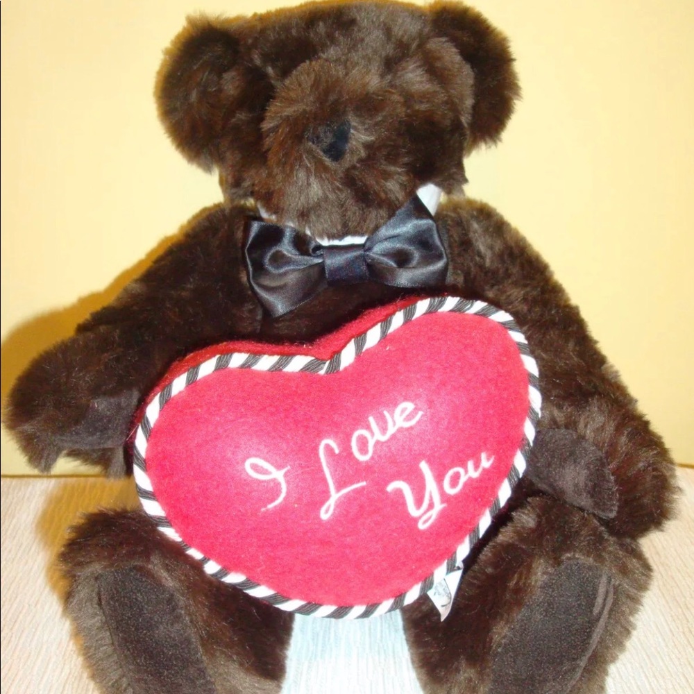 Vermont Teddy Bear 15" Romantic at Heart ❤️